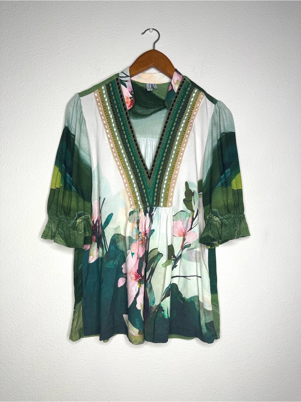 Anthropologie BI'Nk London Stephanie Top M Floral Embroidered Boho Tunic V-Neck - Picture 2 of 12